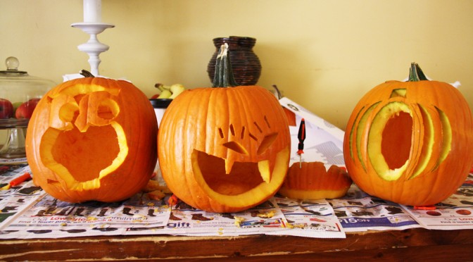 Carved Pumpkins | redleafstyle.com