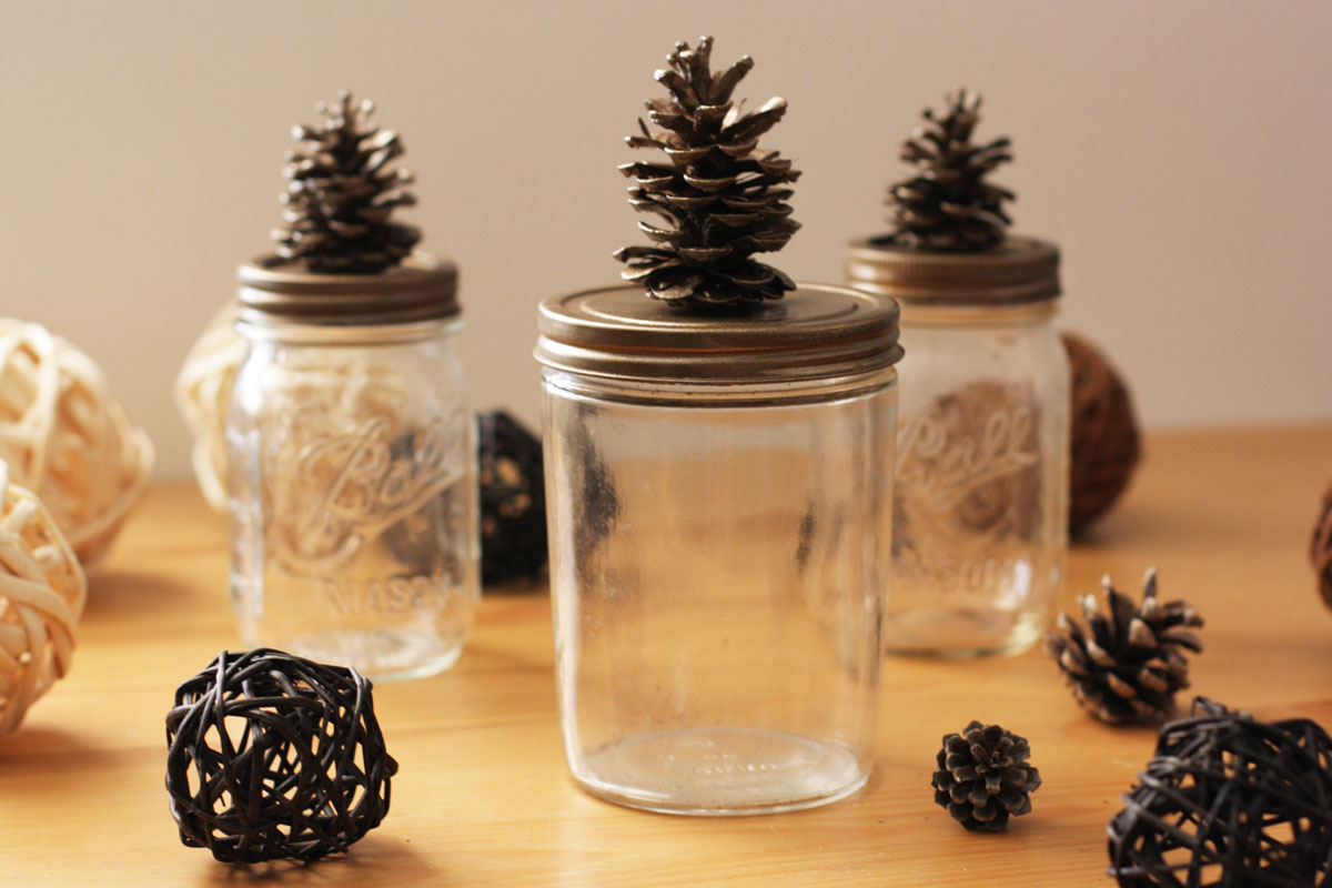 Want Pinecone Crafts? Here’s How to Make Cute Pinecone Lids for Jars | redleafstyle.com